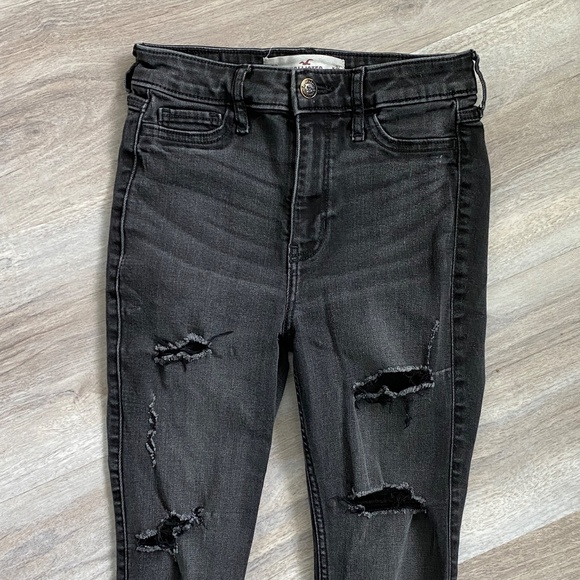 0R Hollister High Rise Super Skinny Black jeans Distressed W24 L30 - Picture 2 of 5